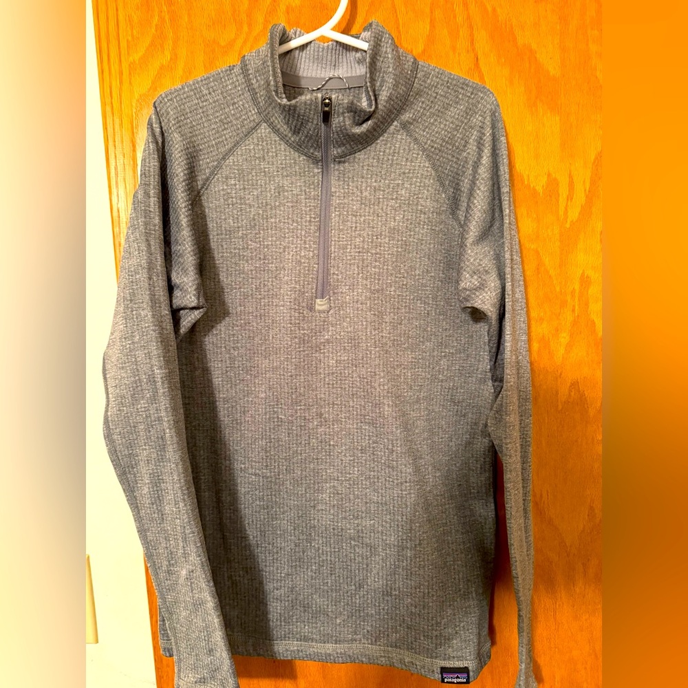 Patagonia thermal half zip grey shirt!!!!